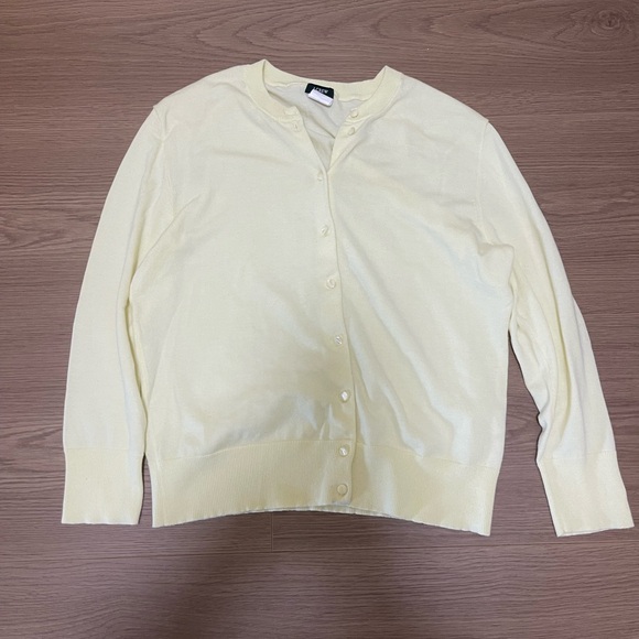 J.Crew Jackie Cardigan Sweater M Light Yellow Bracelet Sleeve Preppy Vintage - Picture 1 of 5